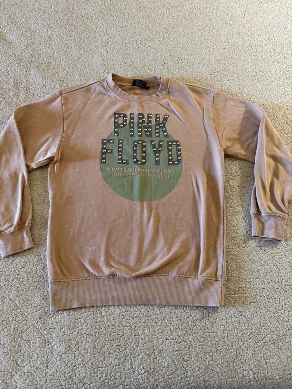 Pink Floyd Vintage Wash Pompeii Italy 1971 Crewneck Sweater in Dusty Rose Small